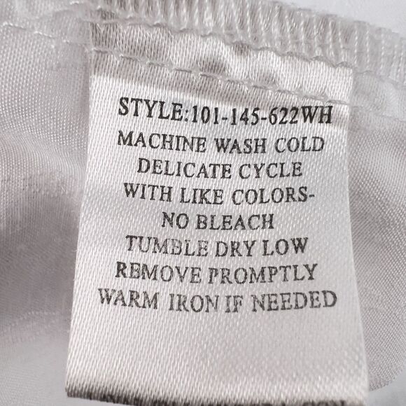 Dos De Oro Rodeo Shirt Sz M Pearl Snap Clean White Red Embroidery Front Back - Picture 11 of 12